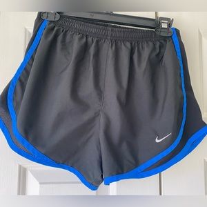 Nike short